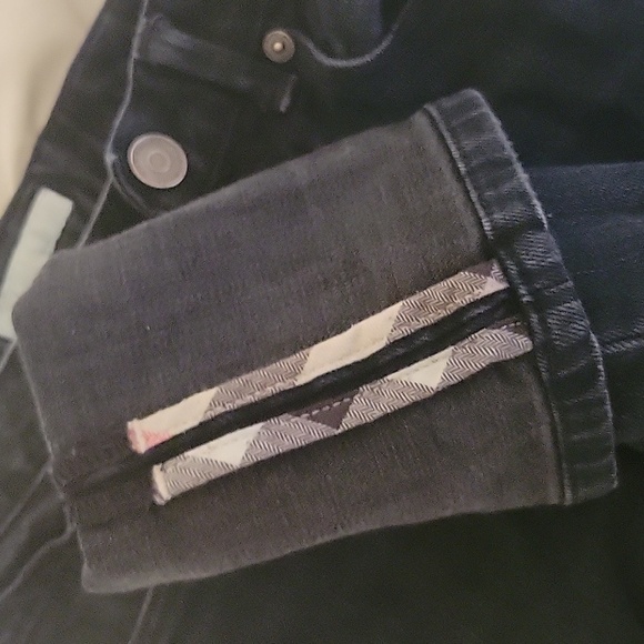 Burberry Jean's 10 - Picture 15 of 15